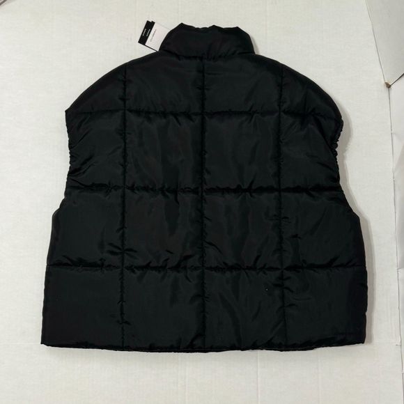 Nike NWT Sz M Black Sportswear Women's Classic Puffer Therma-FIT Loose Vest - Picture 9 of 15